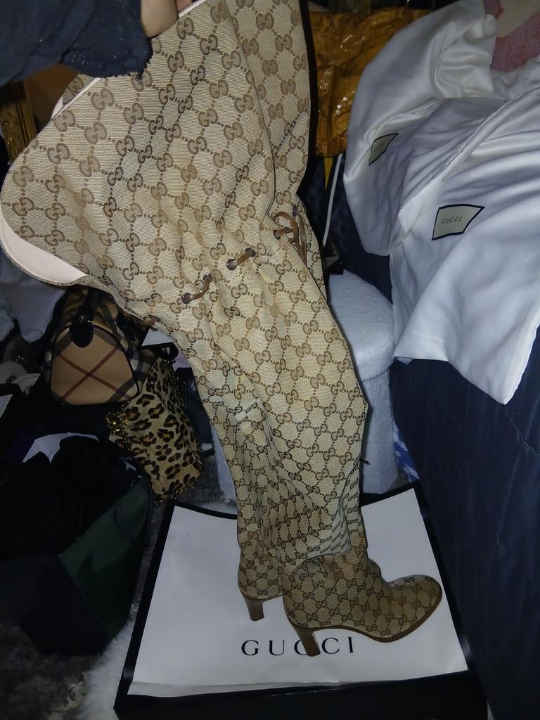 Gucci overknee laarzen maat 35 half nieuw met toebehoren erb, Kleding | Dames, Schoenen, Hoge laarzen, Bruin, Nieuw, Ophalen of Verzenden