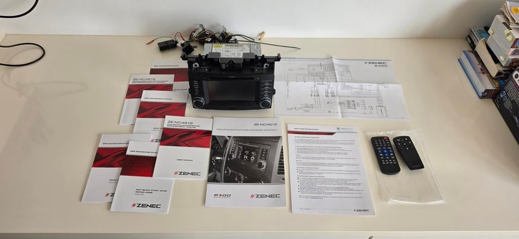 ZENEC ZE-NC4612 Multimedia Navigatie Telefoon Bluetooth, Ophalen of Verzenden, Zo goed als nieuw