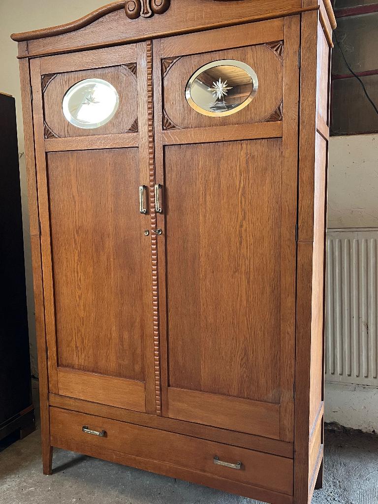 Gratis Antieke kast spiegelkast kledingkast buffetkast, Ophalen, Gebruikt, 200 cm of meer, Eikenhout