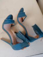 Sandalen met hak maat  36 merk Lux to kill, Blauw, Gedragen, Sandalen of Muiltjes, Ophalen of Verzenden