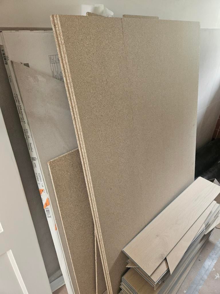 Vloerplaten en restant pvc vloerplanken, Ophalen