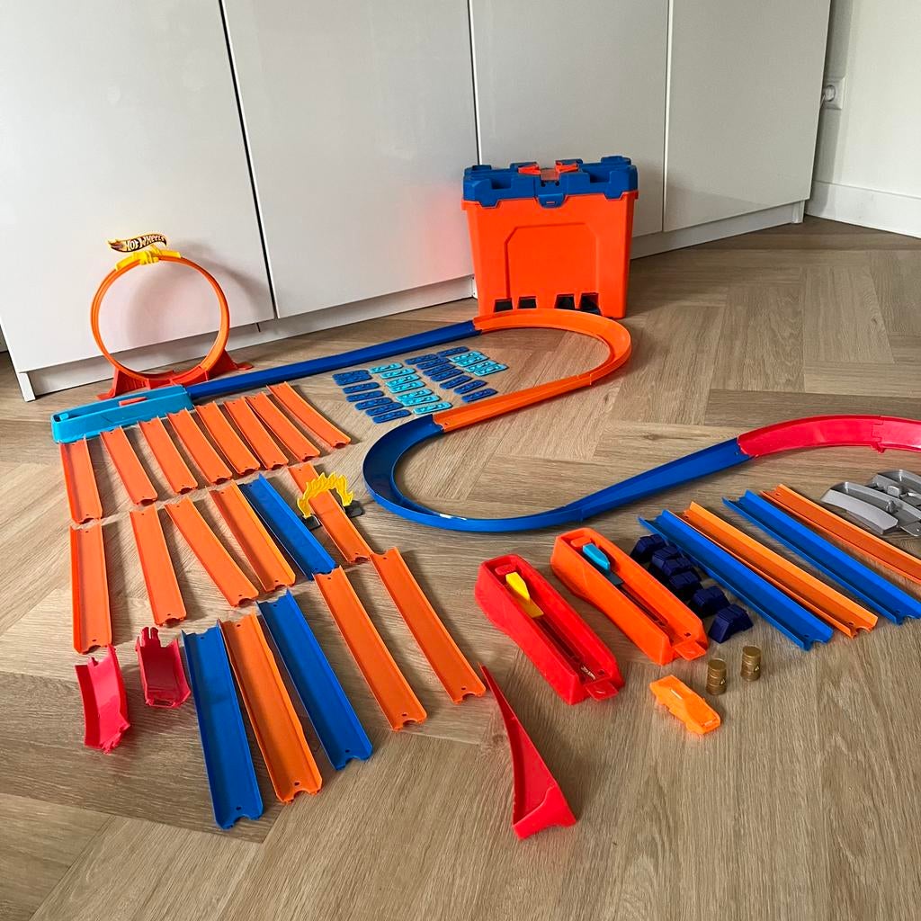 Hot Wheels autobanen met looping en lanceersets, Kinderen en Baby's, Speelgoed | Racebanen, Ophalen, Zo goed als nieuw, Hot Wheels
