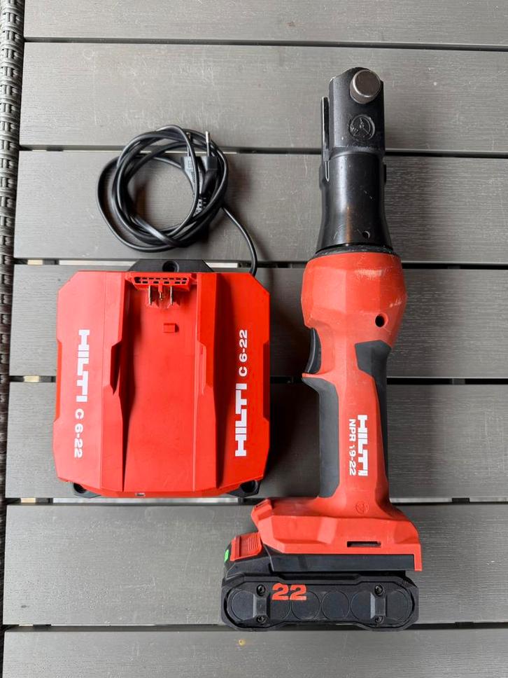 Hilti npr19-22 mini perstang nuron met accu en lader zgan, Doe-het-zelf en Verbouw, Gereedschap | Overige machines, Zo goed als nieuw