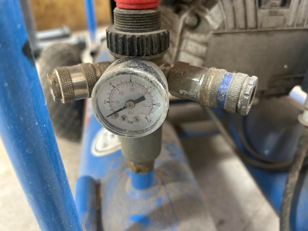 BeA compressor, Ophalen, Gebruikt, 10 bar of meer, 25 tot 100 liter
