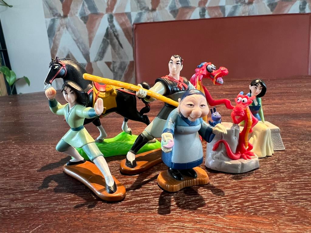 Disney Mulan figuren, Verzamelen, Disney, Ophalen of Verzenden, Overige figuren, Gebruikt, Beeldje of Figuurtje