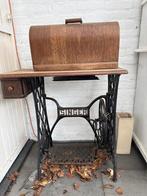 Antieke Singer Naaimachine met Houten Kap en Tafel, Antiek en Kunst, Antiek | Naaimachines, Ophalen