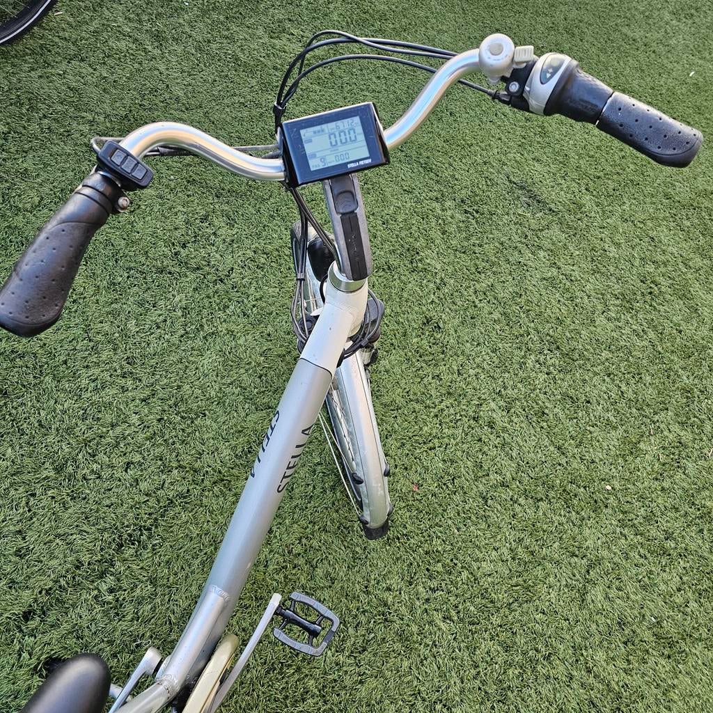 Elektrische fiets stilla, Fietsen en Brommers, Steps, Ophalen of Verzenden, Elektrische step (E-scooter)