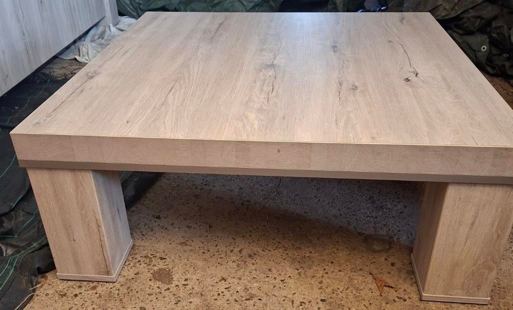 Moderne vierkante salontafel, Huis en Inrichting, Tafels | Salontafels, Ophalen, Gebruikt, 50 tot 100 cm, Vierkant