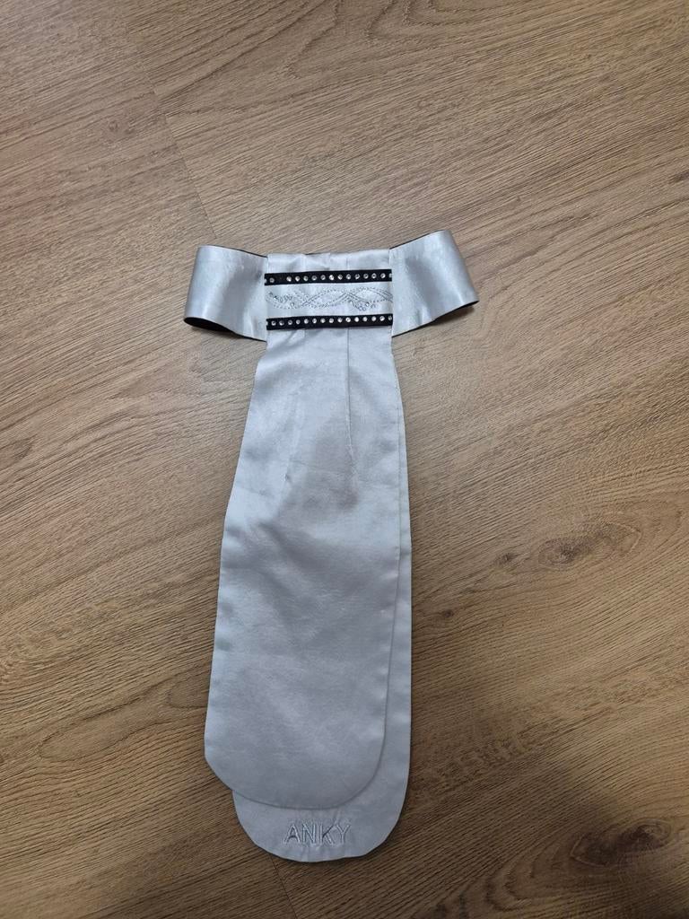 Anky plastron, Dieren en Toebehoren, Dressuur, Ophalen of Verzenden, Zo goed als nieuw, Dames