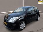 Renault Twingo 1.2 Authentique 59 Pk Airco 140 dkm Nap, Auto's, Voorwielaandrijving, Gebruikt, 31 €/maand, 4 cilinders