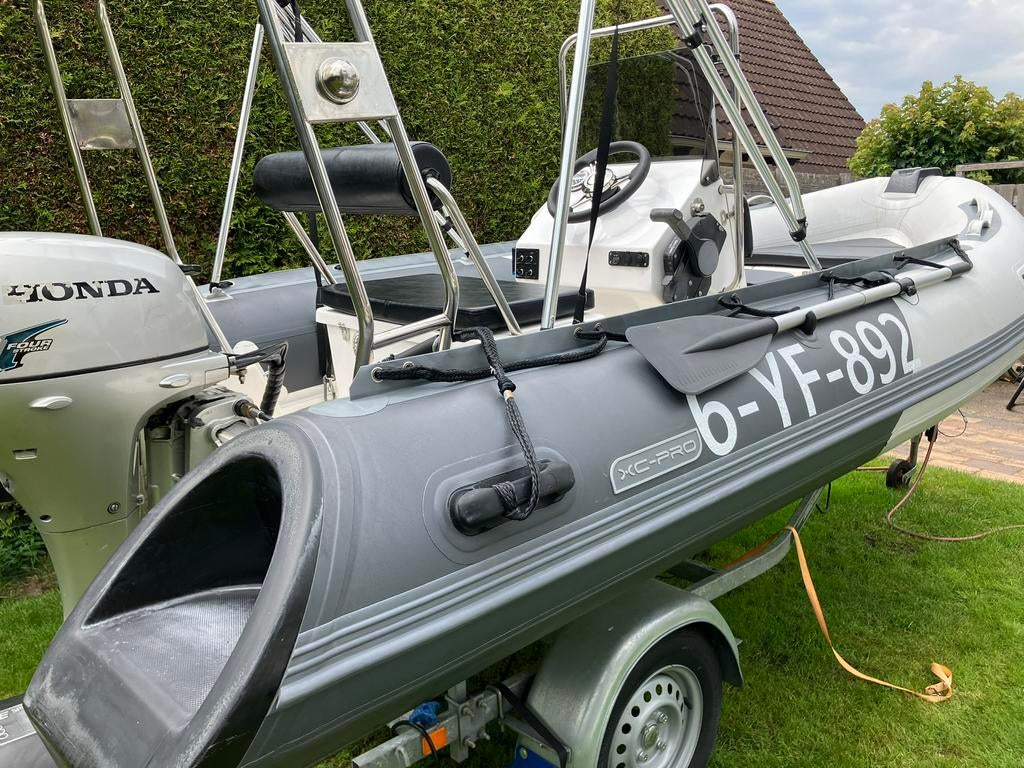 Te koop mooie Xc pro 430 rubber consoleboot met 20 pk honda!, Watersport en Boten, Overige merken, Gebruikt, Ophalen of Verzenden