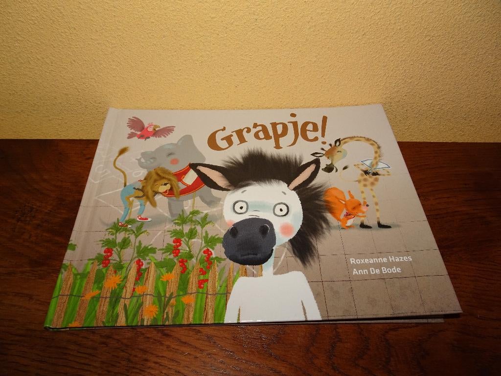Roxeanne Hazes : Grapje! Pesten is geen grapje deel 2, Fictie algemeen, Jongen of Meisje, Ophalen of Verzenden, Zo goed als nieuw