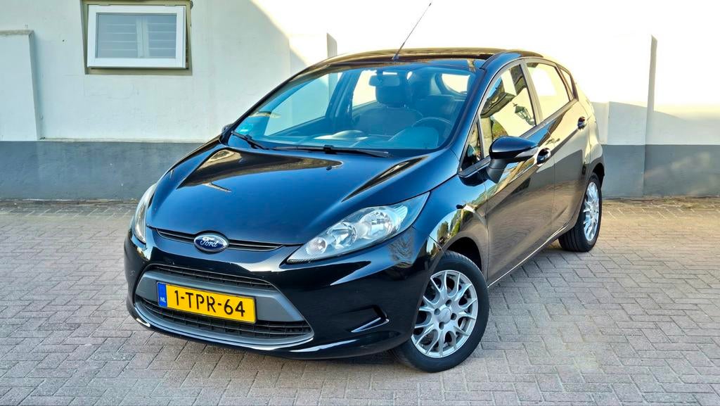 Ford Fiësta 1.25 60KW 5DR 2011 Zwart/Nwe apk/Inruil mogelijk, Voorwielaandrijving, Stof, Bedrijf, Handgeschakeld