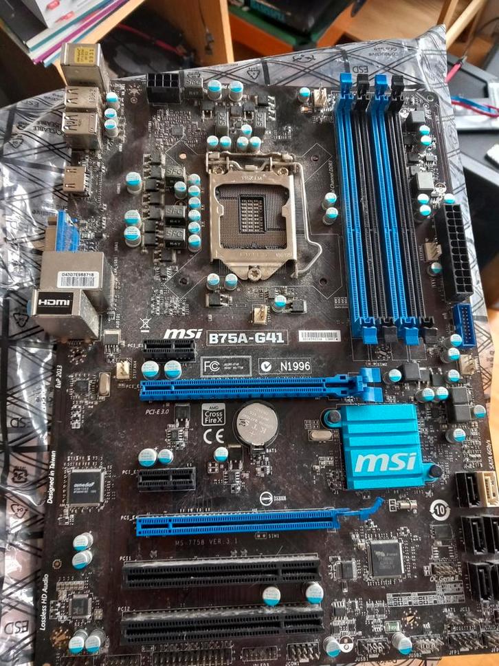 MSI B75A-G41 Moederbord - Intel Socket 1155, Computers en Software, Moederborden, Gebruikt, Intel, DDR3, Ophalen