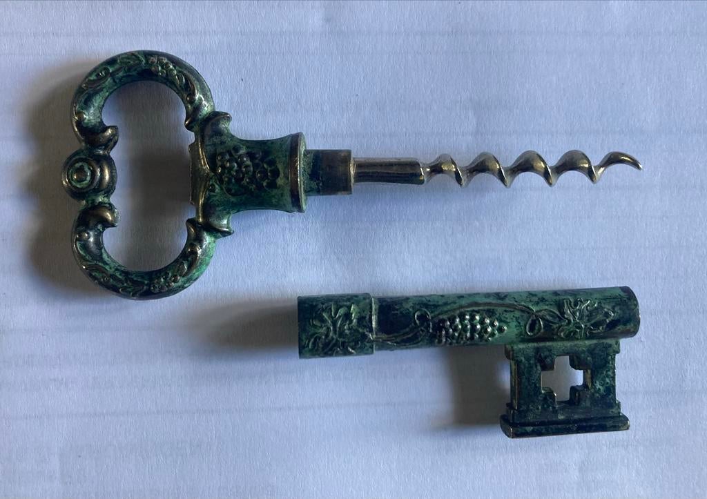Antieke kurkentrekker in sleutelvorm - Uniek verzamelobject, Ophalen of Verzenden