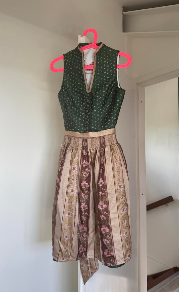 Mooie Dirndl Jurk Maat 34, Ophalen, Zo goed als nieuw, Knielengte, Maat 34 (XS) of kleiner