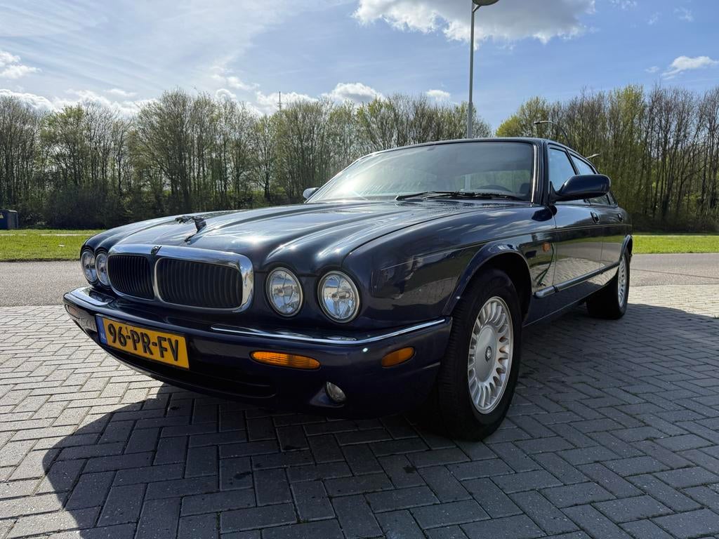 Jaguar XJ 3.2 Executive V8 1998 Blauw, Auto's, Jaguar, Automaat, Achterwielaandrijving, 8 cilinders, Blauw
