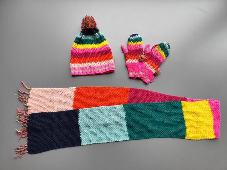 Muts, sjaal en wanten van LE BIG - vrolijke set, Kinderen en Baby's, Kinderkleding | Mutsen, Sjaals en Handschoenen, Gebruikt