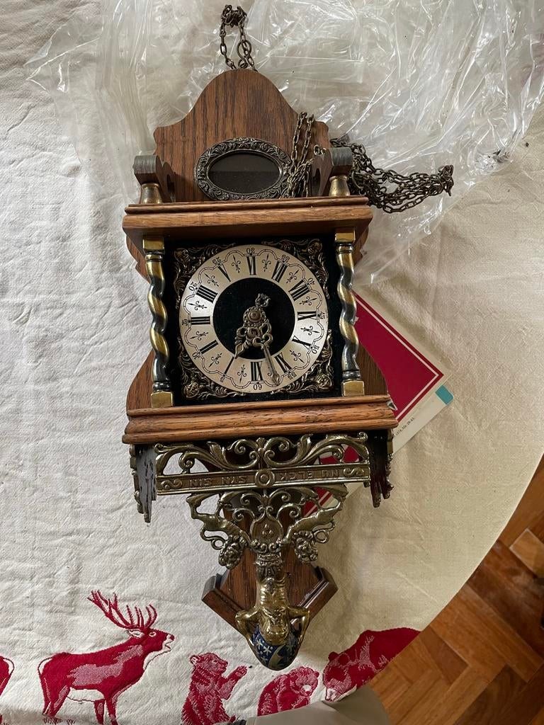 Zaanse Klok - Wandklok met Ketting, Ophalen