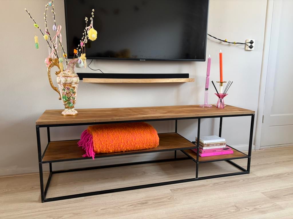 Tv meubel, Ophalen, 100 tot 150 cm, Zo goed als nieuw, 25 tot 50 cm