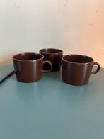 Iittala teema 3 koffiekopjes 22cl donker bruin, Gebruikt, Ophalen of Verzenden, Effen, Kop(pen) en/of Schotel(s)