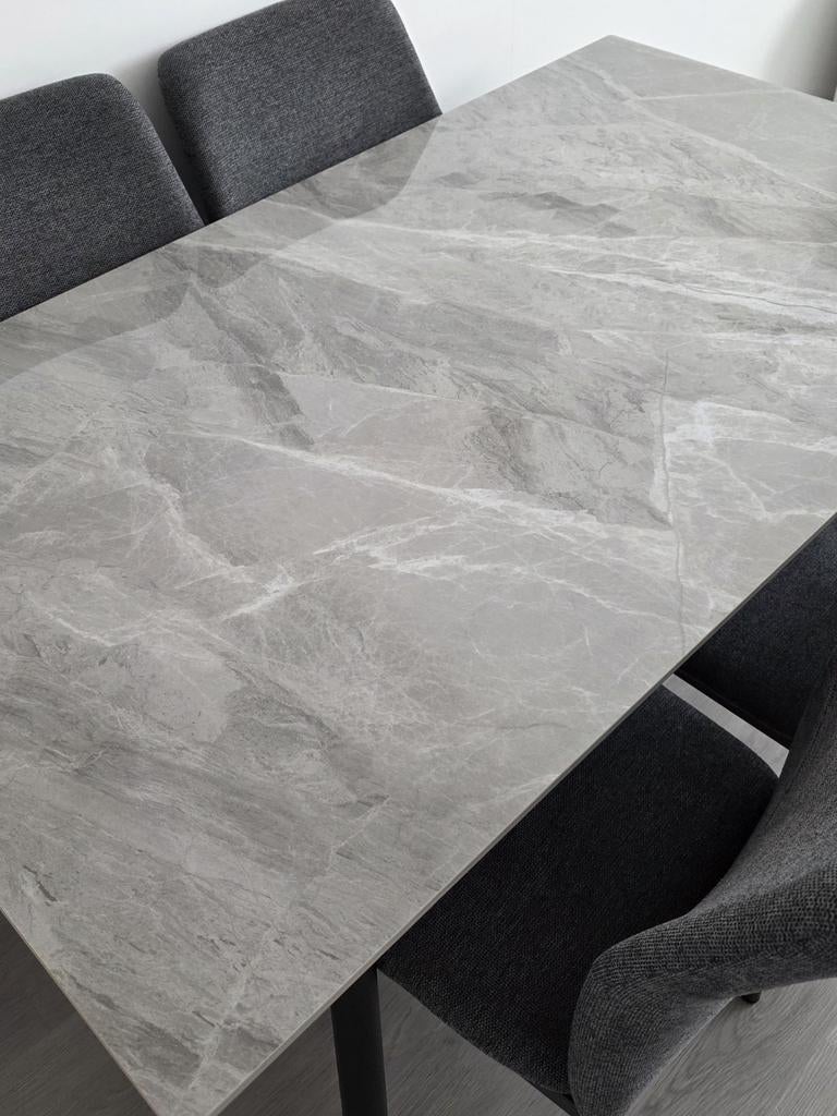 Eettafel keramisch grijs marmer 140x80 eetkamertafel, Huis en Inrichting, Tafels | Eettafels, 100 tot 150 cm, Zo goed als nieuw