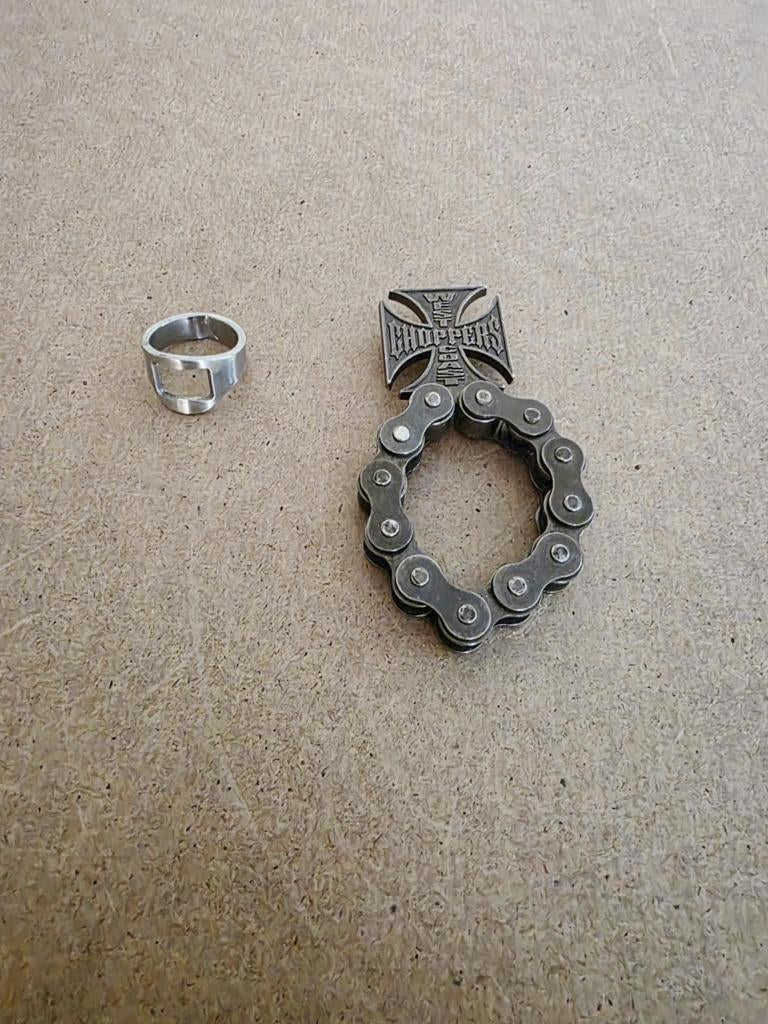 West Coast Choppers fles opener aan ketting+ring flesopener, Motoren, Accessoires | Overige, Ophalen of Verzenden
