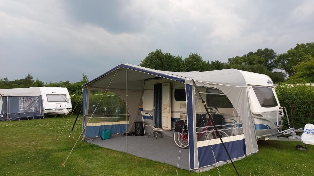 Caravan Fendt Saphir 450QB, Kachel, Dwarsbed, Treinzit, Particulier