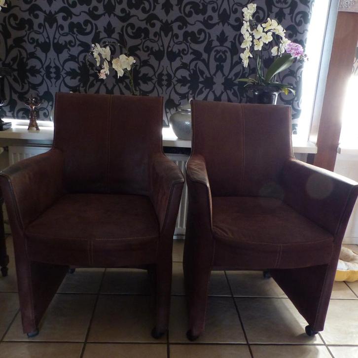 2 eetkamerstoelen, Gratis., Huis en Inrichting, Stoelen, Gebruikt, Twee, Stof, Bruin, Ophalen