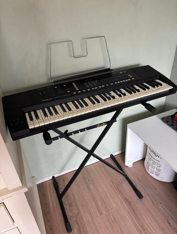 Roland keyboard, Muziek en Instrumenten, Keyboards, Gebruikt, 61 toetsen, Roland, Ophalen