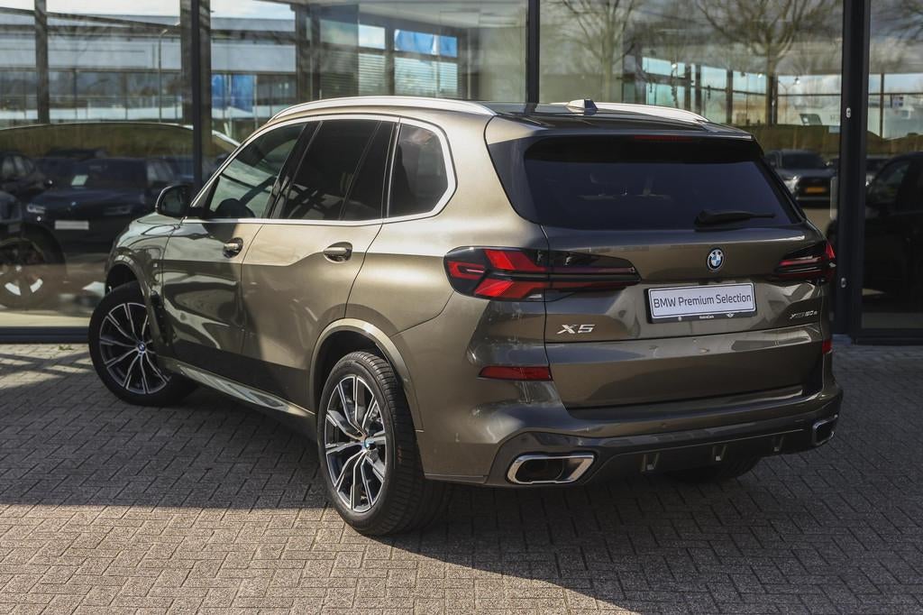 BMW X5 xDrive50e High Executive M Sport Automaat / Trekhaak, Gebruikt, X5, 2395 kg, Met garantie (alle)