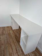 Ikea Bureau met Kallax poten - Wit, Ruim en Praktisch, Ophalen, Gebruikt, Bureau