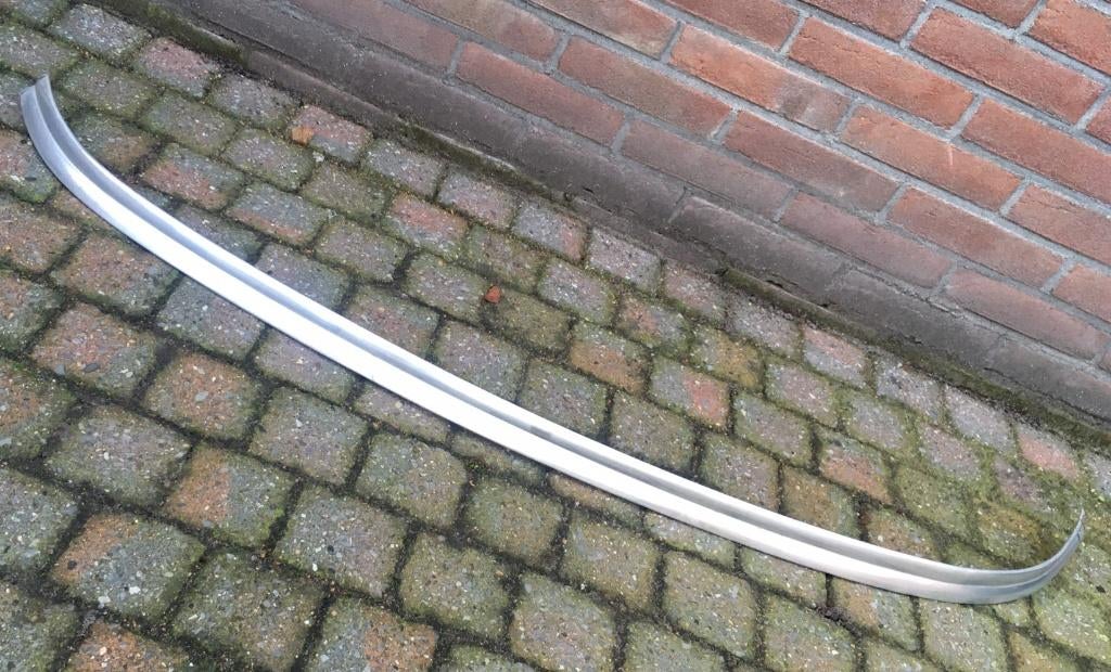 Sierstrip boven en onder achterruit v. Volvo. Amazon i.g.st., Ophalen, Gebruikt