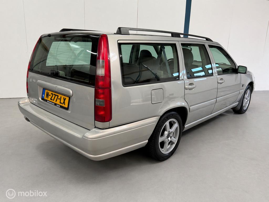 Volvo V70 2.4 AUTOMAAT / LPG G3, Auto's, Gebruikt, Skiluik, 2435 cc, 1600 kg