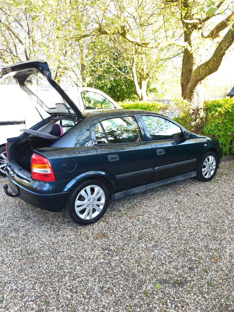 Opel Astra 1.6 8V 5D 2001 Blauw, Auto's, Opel, Voorwielaandrijving, 1063 kg, 4 cilinders, Overige kleuren