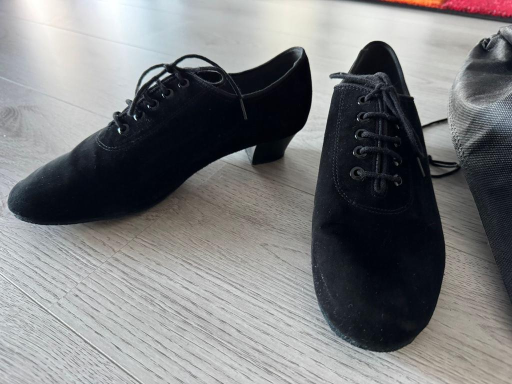 Dansschoenen - Slechts 2x gedragen, Ophalen of Verzenden, Zo goed als nieuw, Schoenen