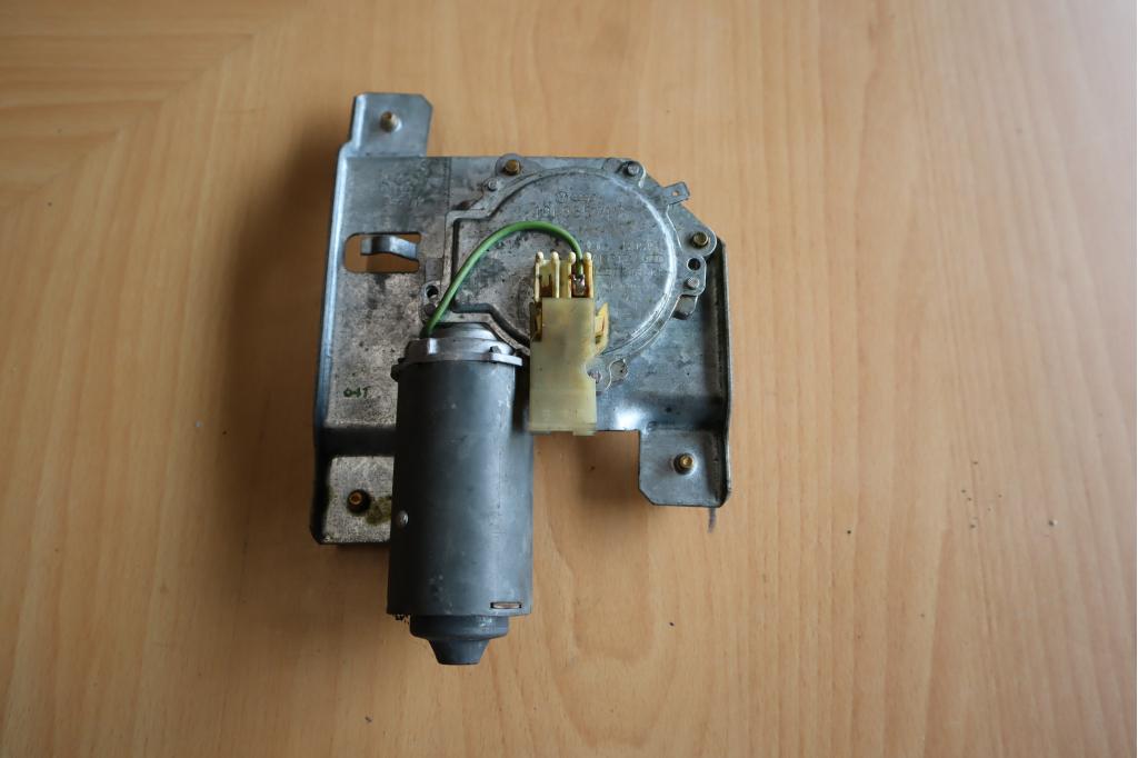 Volkswagen Golf 2 achterruitenwisser motor, Niet ingevuld, Gebruikt, Volkswagen, Niet ingevuld