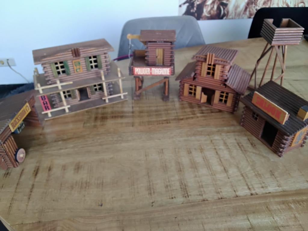 Houten Fort huisjes, saloon, blacksmith, powder magazine enz, Verzamelen, Ophalen of Verzenden