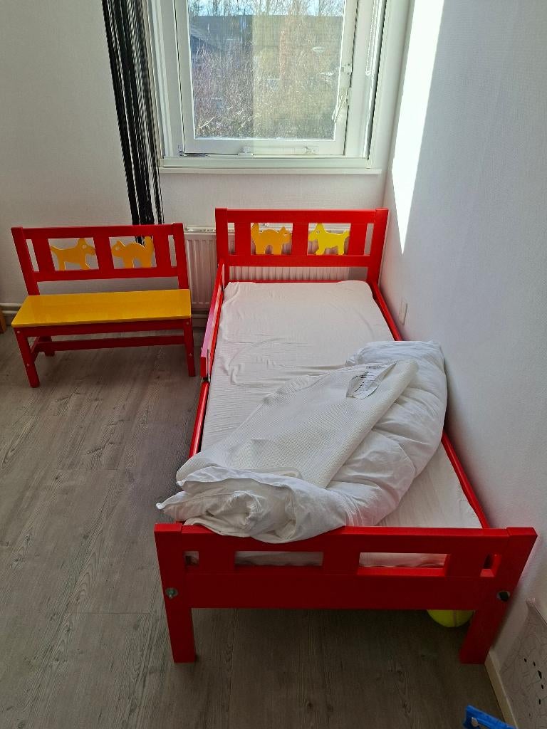 kleuterbed ikea, Kinderen en Baby's, Kinderkamer | Bedden, 70 tot 85 cm, 140 tot 160 cm, Zo goed als nieuw, Ophalen