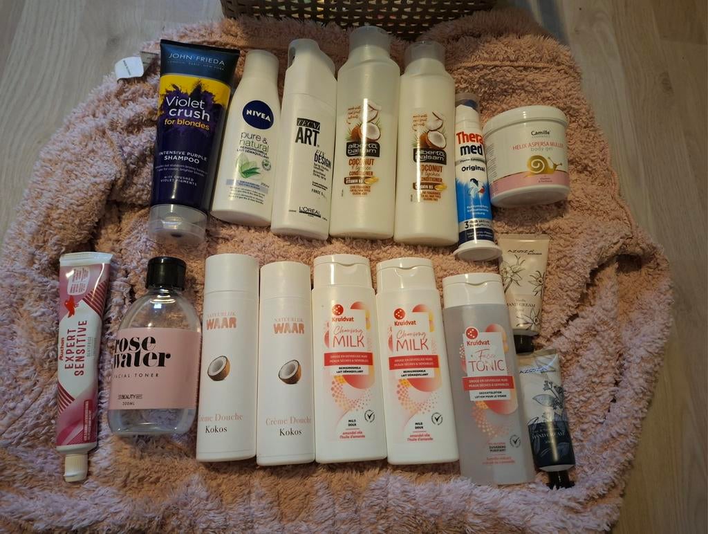 cosmetica, Ophalen of Verzenden, Nieuw, Gehele gezicht