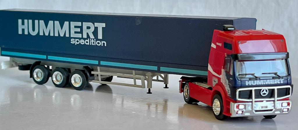 Albedo 200263 Mercedes-Benz SK met huiftailer HUMMERT, Hobby en Vrije tijd, Modelauto's | 1:87, Ophalen of Verzenden, Zo goed als nieuw