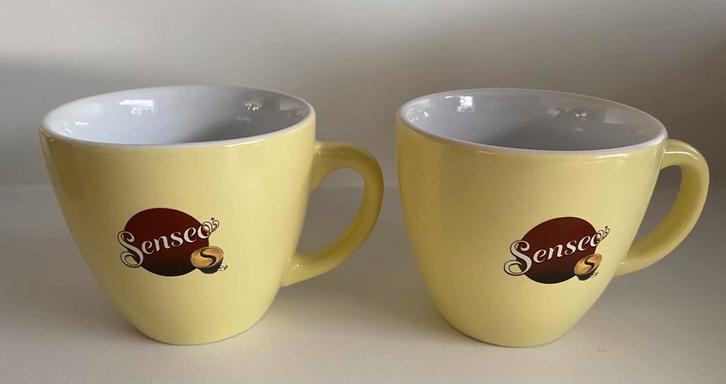 2 Grote gele Senseo mokken. Hoogte 9 cm., Huis en Inrichting, Keuken | Servies, Zo goed als nieuw, Kop(pen) en/of Schotel(s), Effen