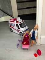 Barbie Ambulance Speelset met Poppen en Accessoires, Ophalen, Zo goed als nieuw, Meisje
