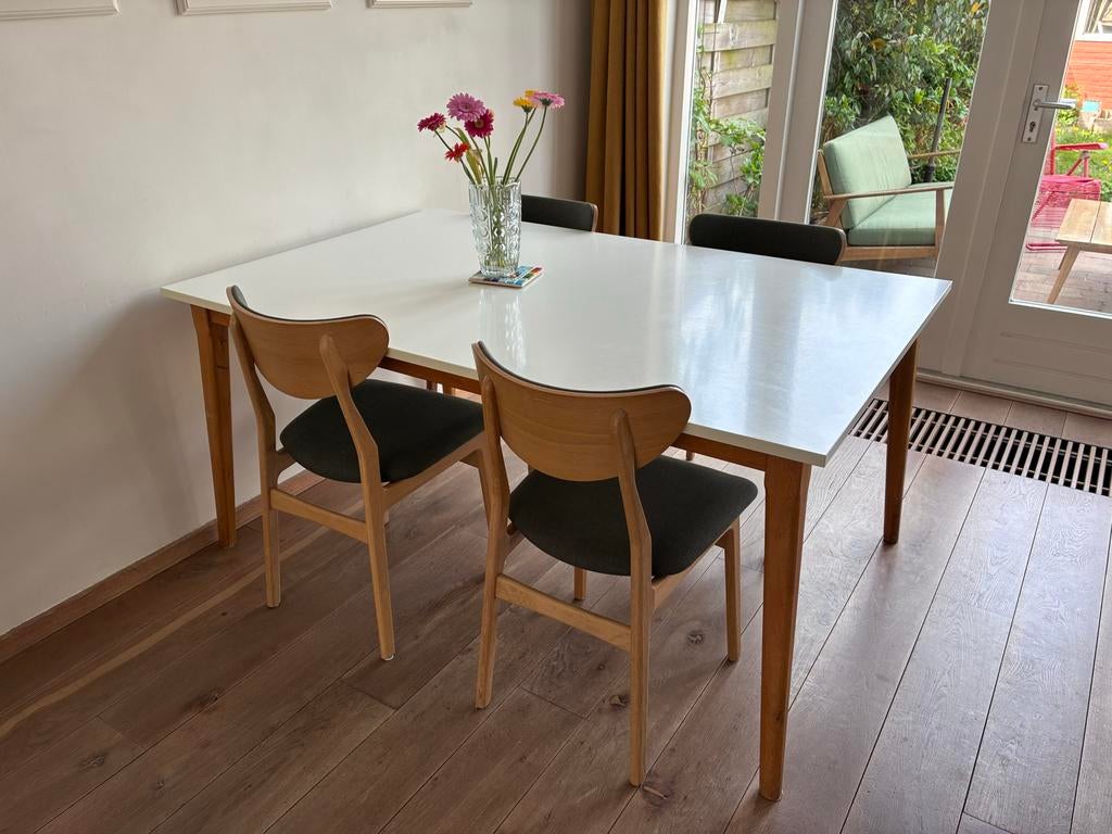 Eettafel wit met eikenhout poten, Ophalen, Eikenhout, 50 tot 100 cm, 100 tot 150 cm