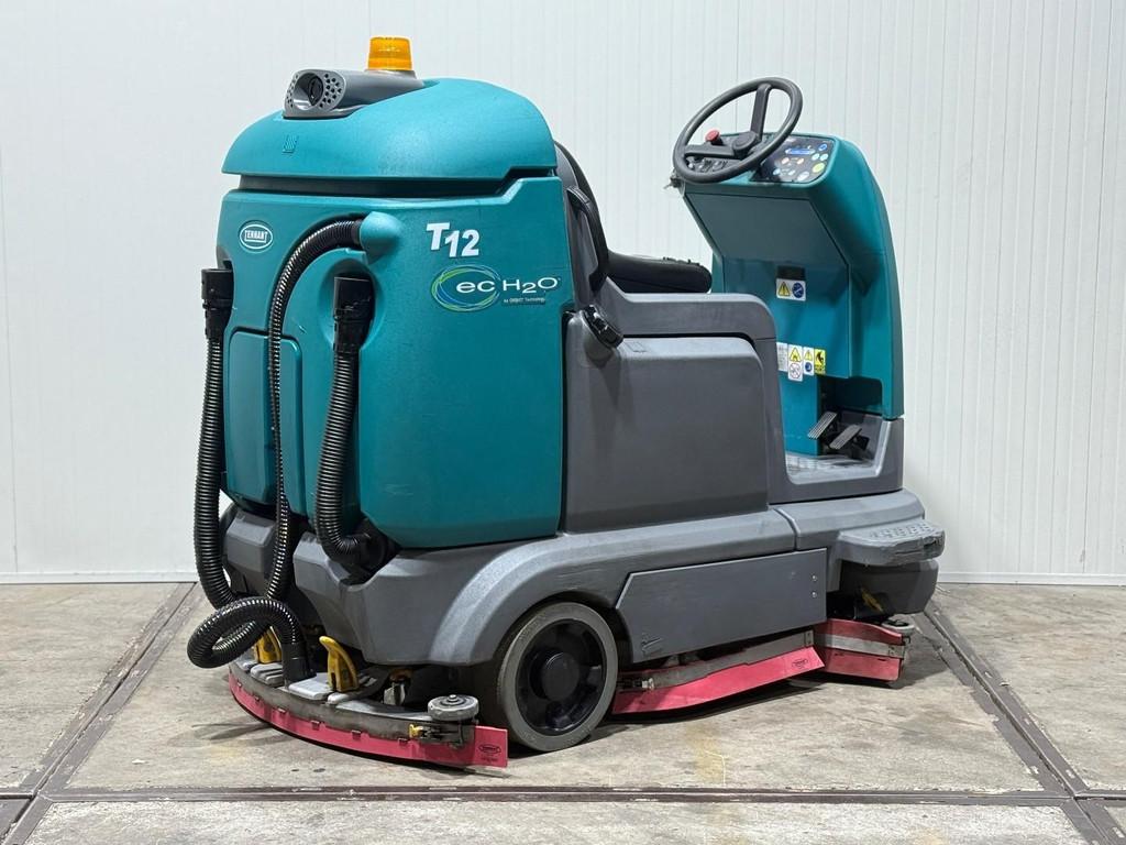 Tennant T12 Opzit Schrobmachine Batterij 2022 zijborstel cil
