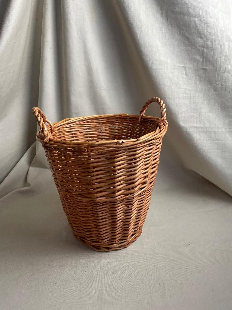 Vintage rieten mand plantenmand met 2 oren, Mand, Rond, Ophalen of Verzenden, Zo goed als nieuw