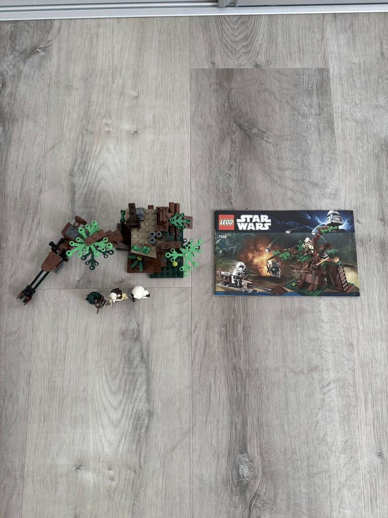 LEGO Star Wars 7956 – Ewok Attack, Ophalen of Verzenden, Zo goed als nieuw, Complete set, Lego