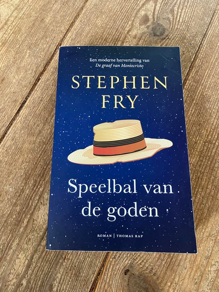 Stephen Fry - Speelbal van de goden (De graaf van Montecrist, Boeken, Ophalen of Verzenden, Zo goed als nieuw, Nederland