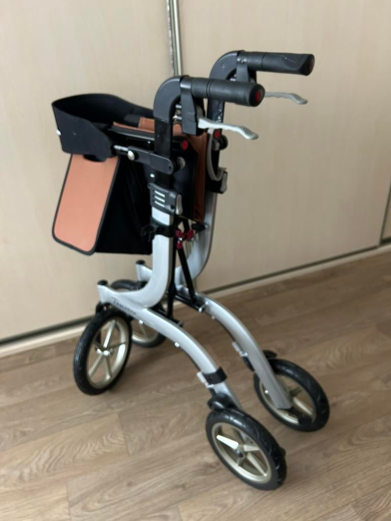 Travixx by Medipoint lichtgewicht luxe rollator, Diversen, Rollators, Ophalen of Verzenden, Lichtgewicht, Zo goed als nieuw
