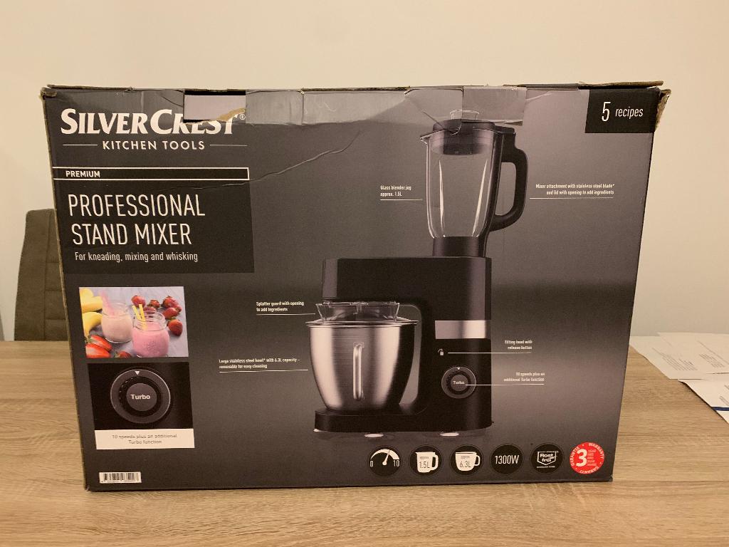 Keukenmachine 1300 watt Silvercrest nieuw!, 4 liter of meer, Ophalen, Nieuw, 3 snelheden of meer